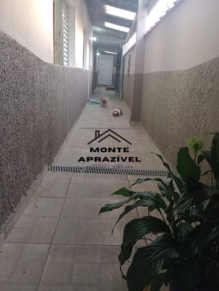 Casa, 3 quartos, 200 m² - Foto 1