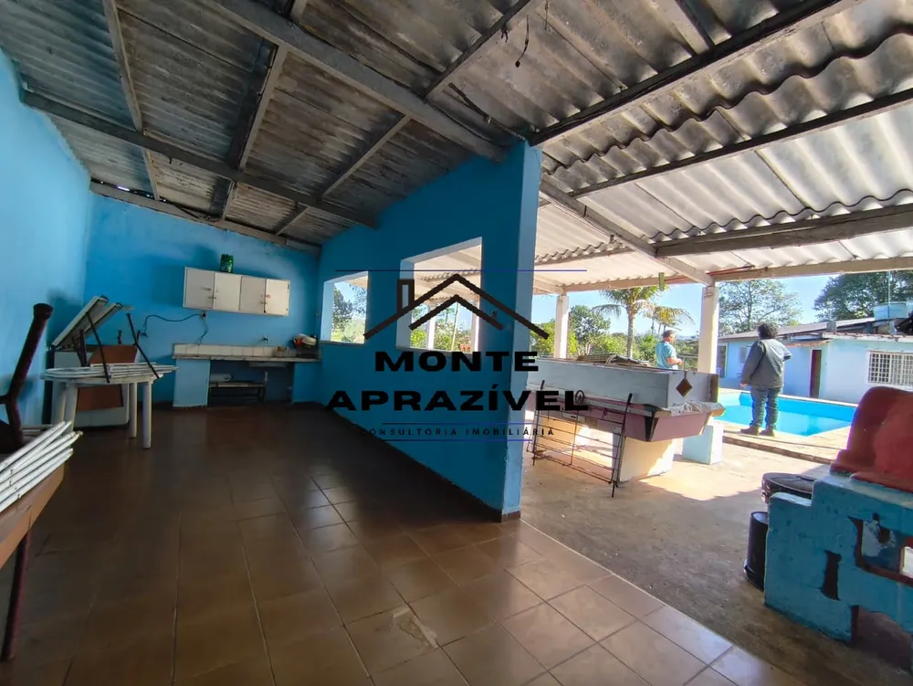 Chácara, 3 quartos, 8160 m² - Foto 1