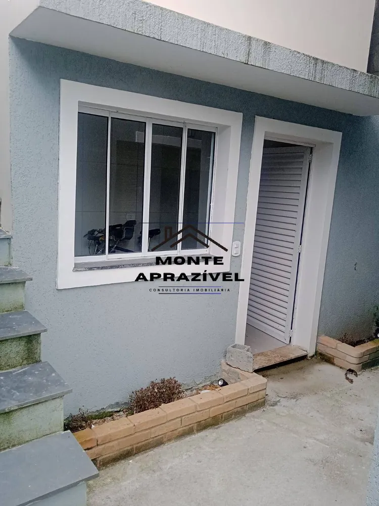 Casa, 3 quartos, 131 m² - Foto 1