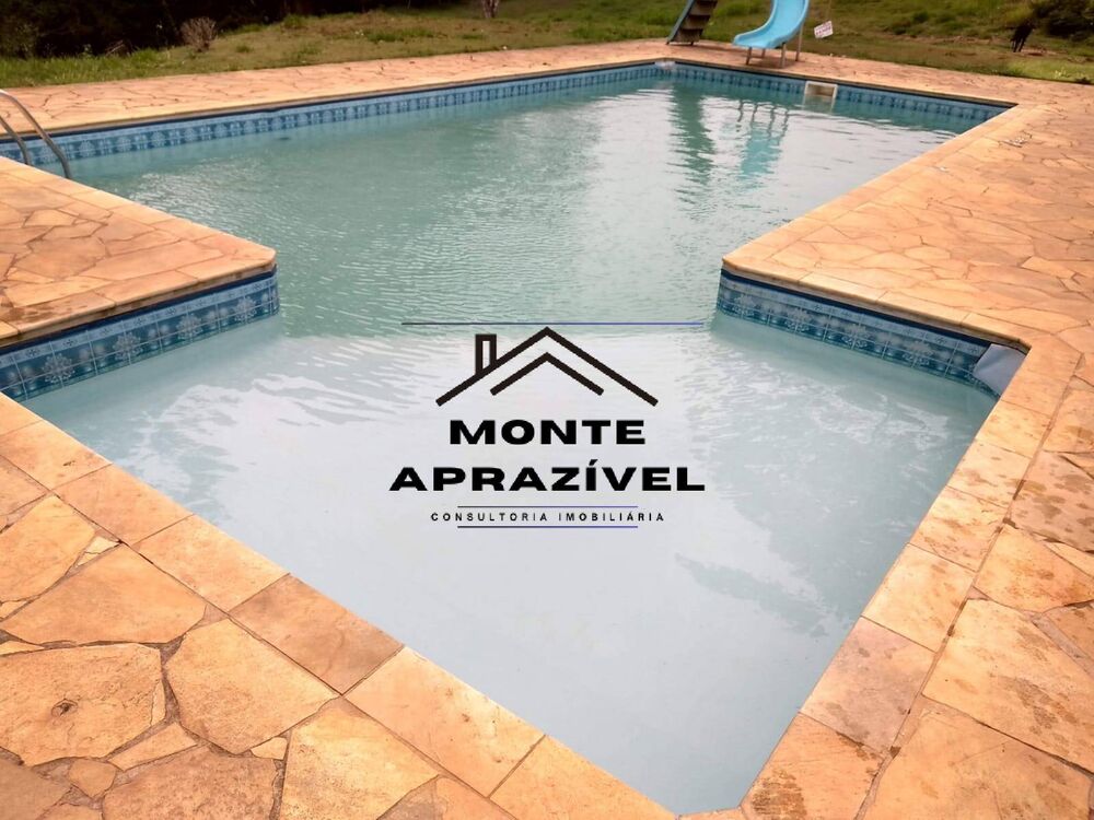 Chácara à venda com 3 quartos, 160m² - Foto 1