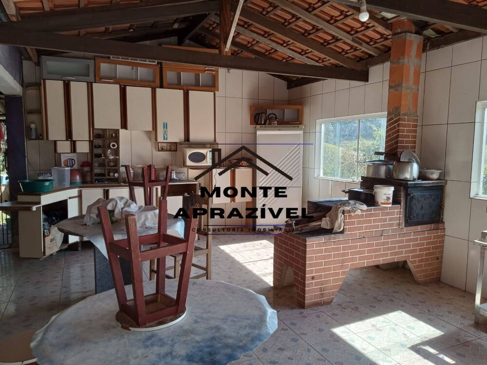 Chácara à venda com 3 quartos, 300m² - Foto 4