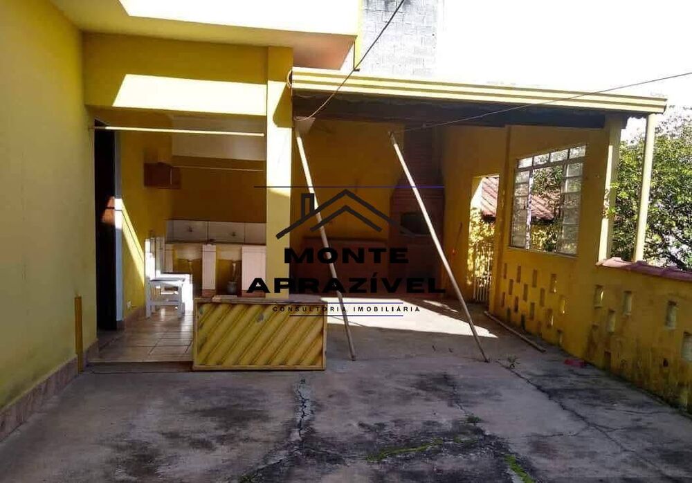 Casa à venda com 2 quartos, 469m² - Foto 1