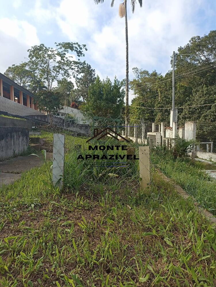 Chácara à venda com 3 quartos, 2500m² - Foto 8