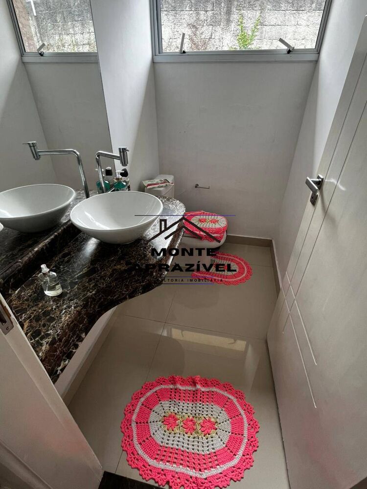 Casa à venda com 4 quartos, 2000m² - Foto 4