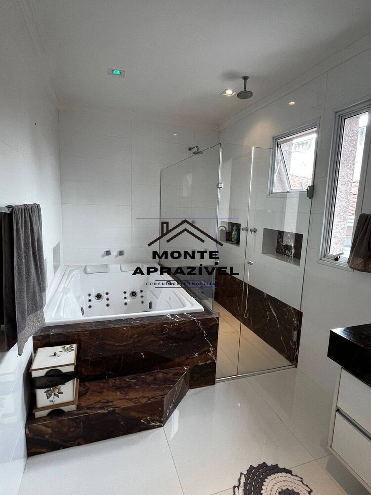Casa à venda com 4 quartos, 2000m² - Foto 31