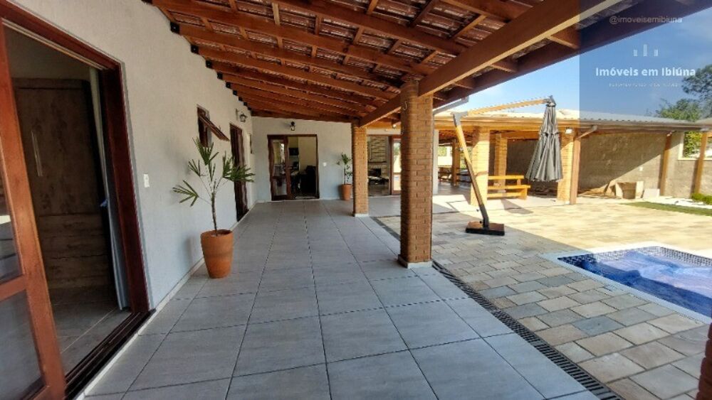 Chácara, 3 quartos, 1000 m² - Foto 1