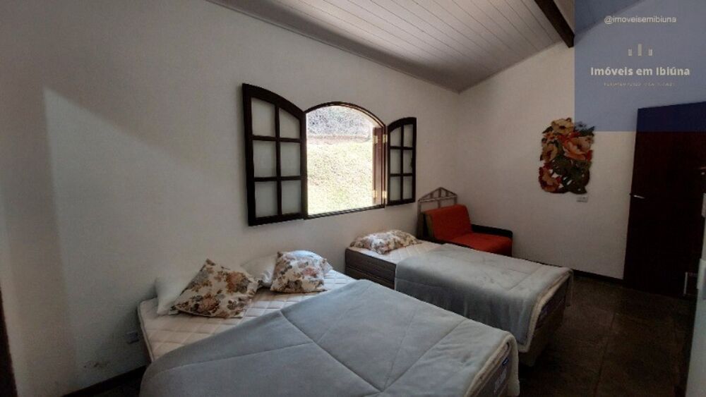 Chácara à venda com 2 quartos, 1500m² - Foto 3
