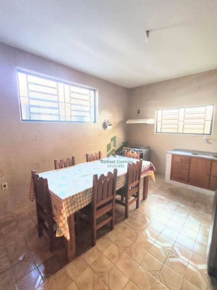 Casa, 4 quartos, 227 m² - Foto 9