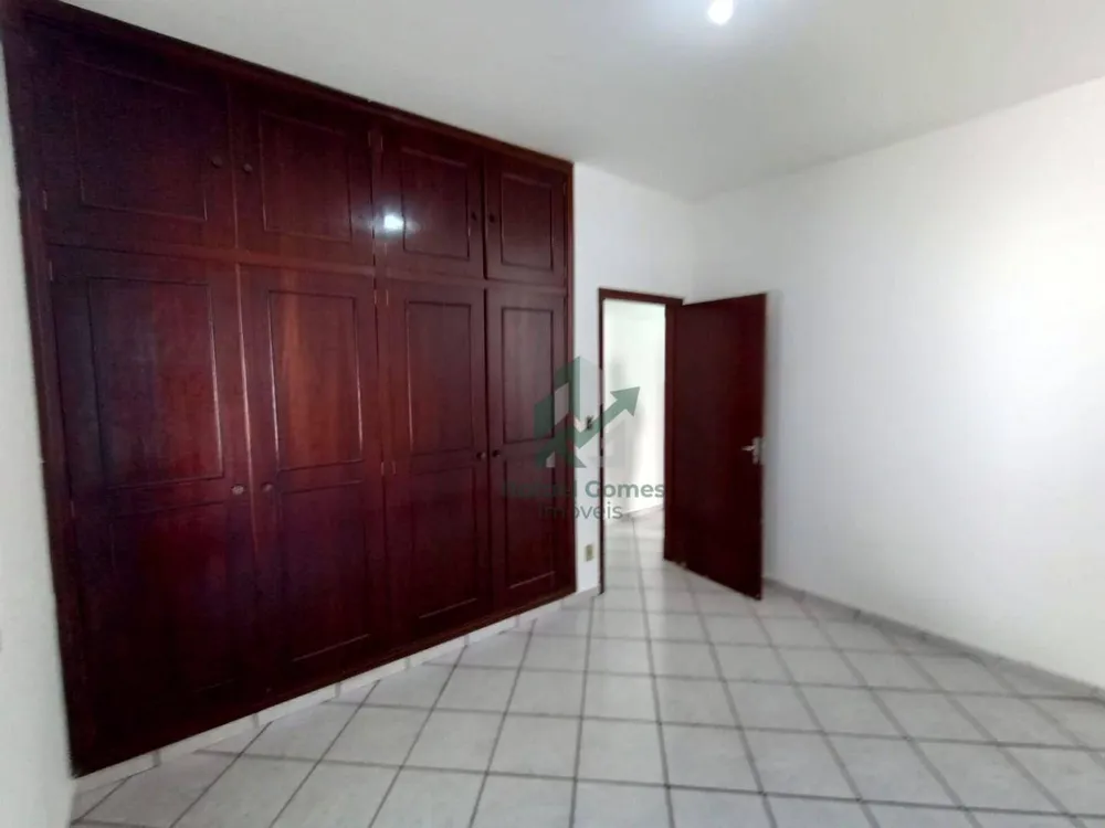 Casa, 4 quartos, 140 m² - Foto 1