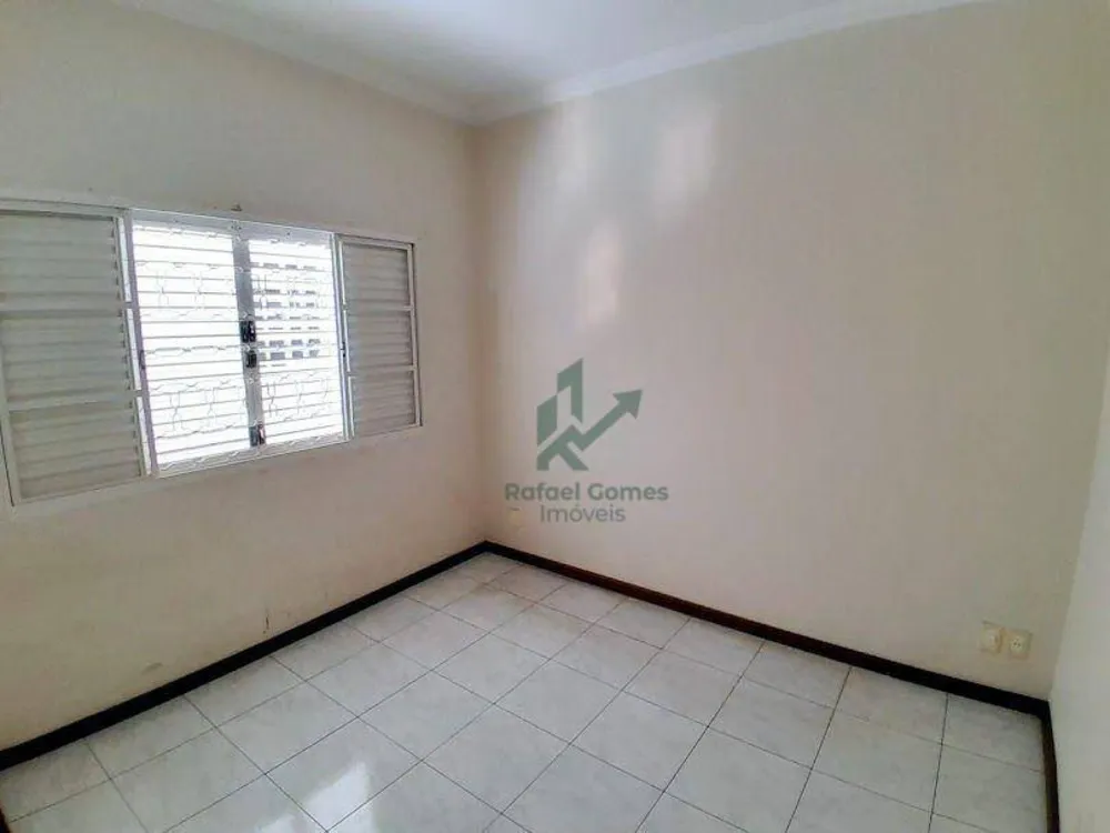 Casa, 3 quartos, 183 m² - Foto 2