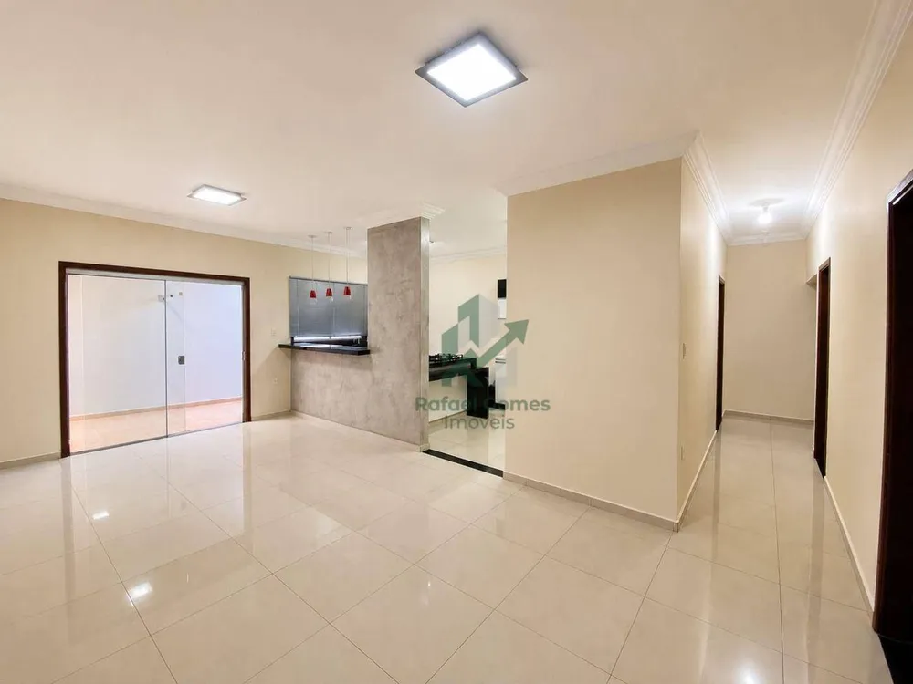 Casa, 3 quartos, 250 m² - Foto 4