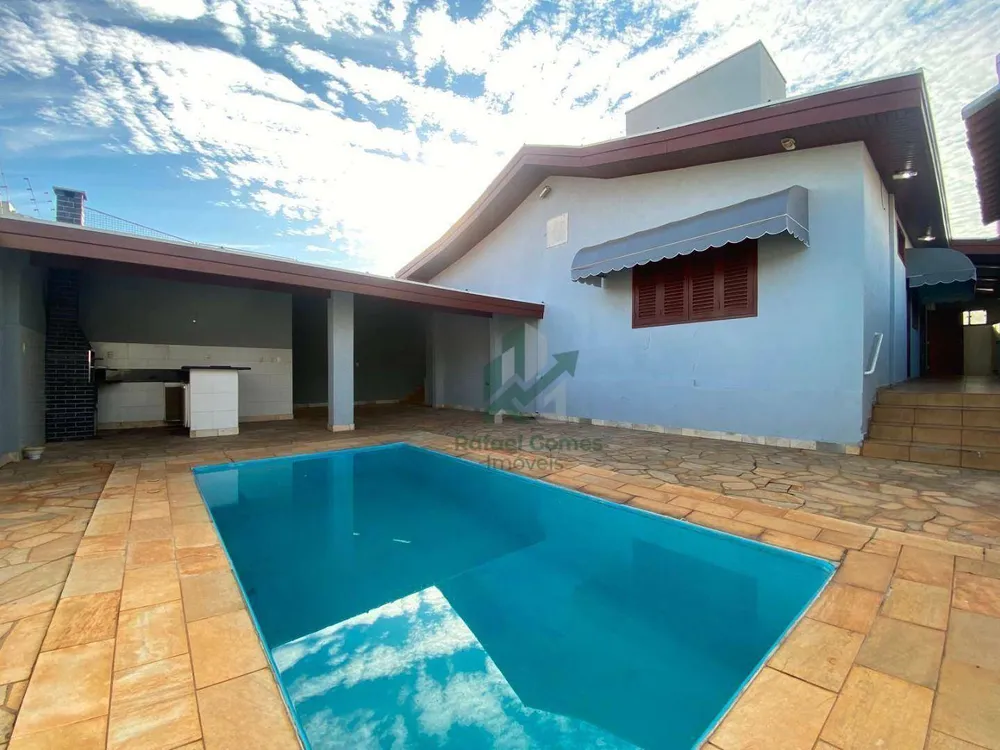 Casa, 3 quartos, 250 m² - Foto 1