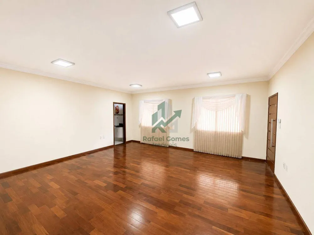 Casa, 3 quartos, 250 m² - Foto 3
