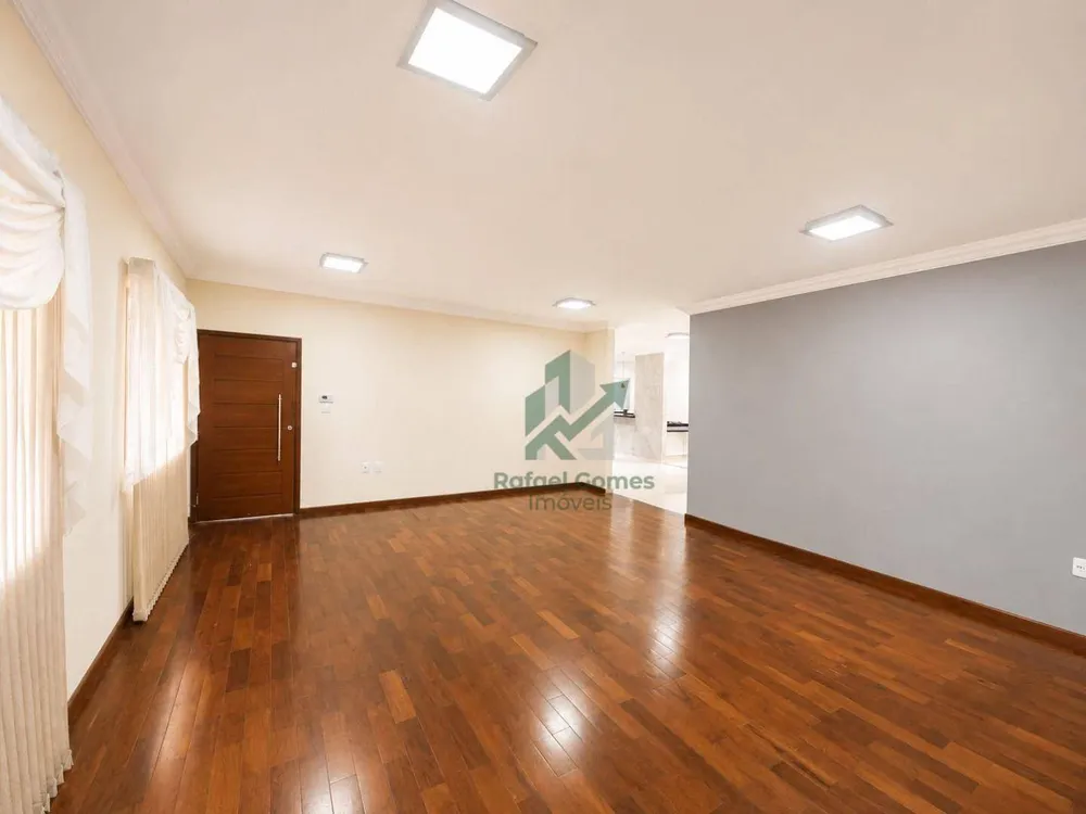 Casa, 3 quartos, 250 m² - Foto 2