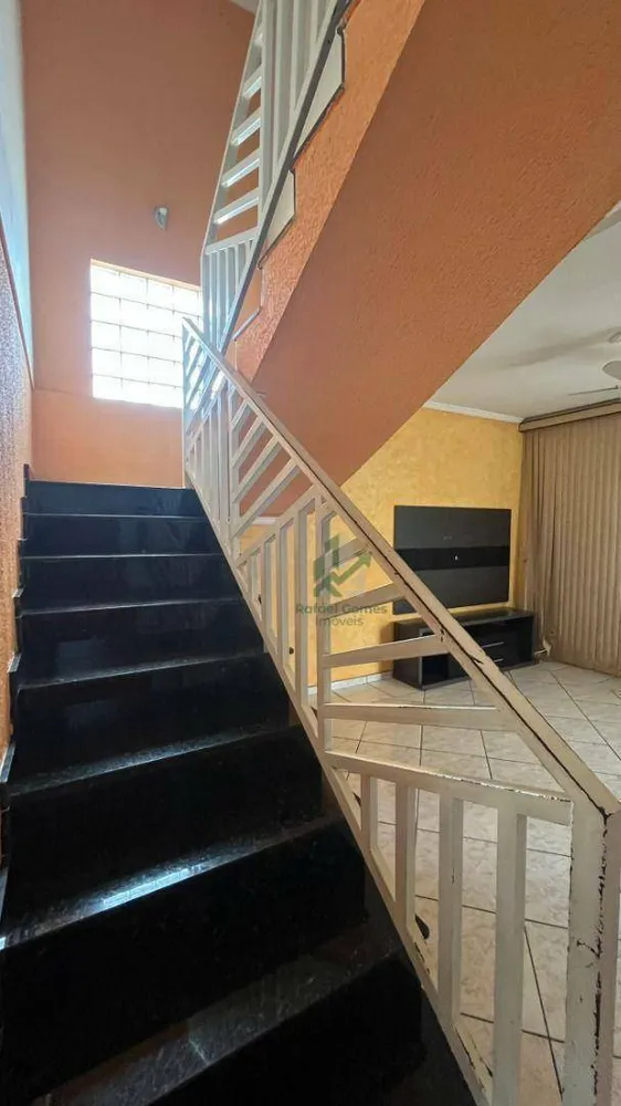 Casa, 3 quartos, 232 m² - Foto 4