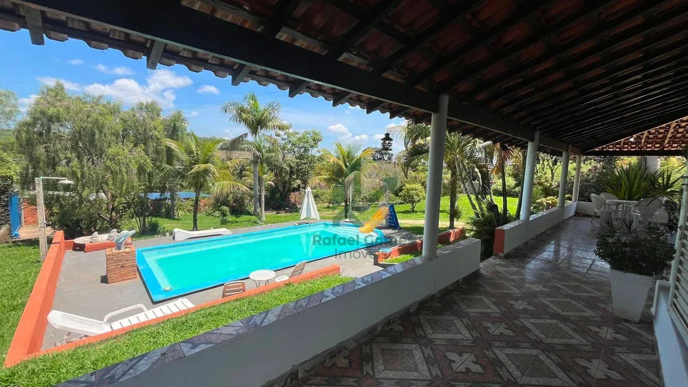 Chácara, 3 quartos, 2542 m² - Foto 1