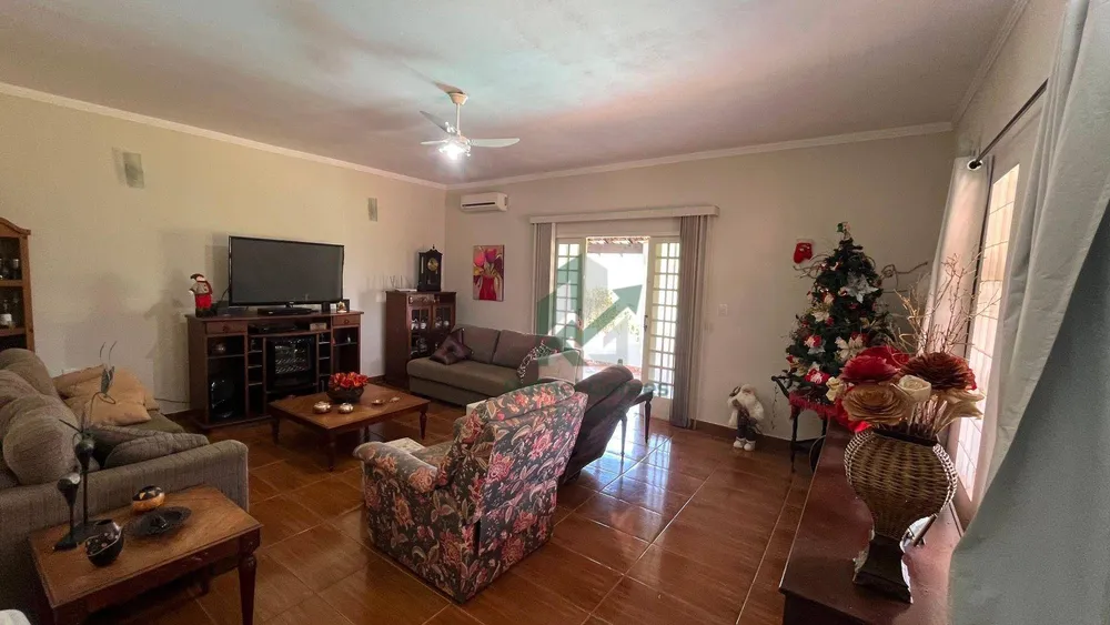 Chácara, 3 quartos, 2542 m² - Foto 9