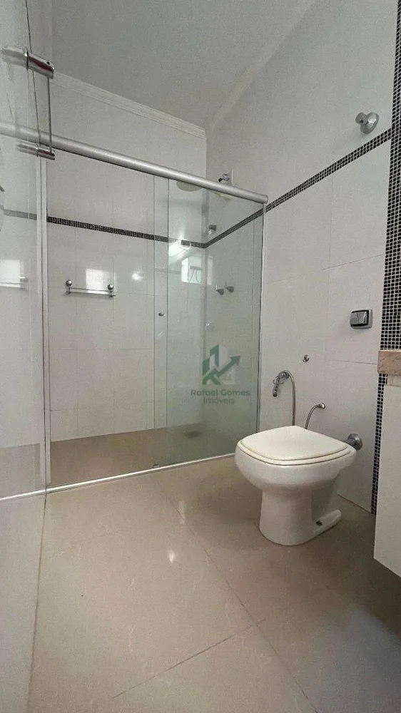 Casa, 3 quartos, 230 m² - Foto 1