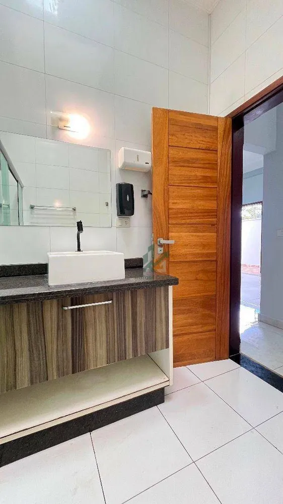 Casa, 3 quartos, 220 m² - Foto 2