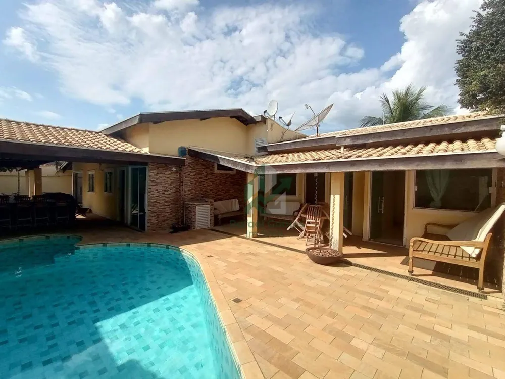 Casa, 5 quartos, 229 m² - Foto 2