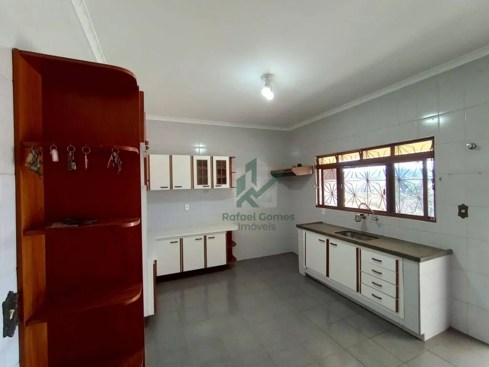 Casa, 3 quartos, 190 m² - Foto 2