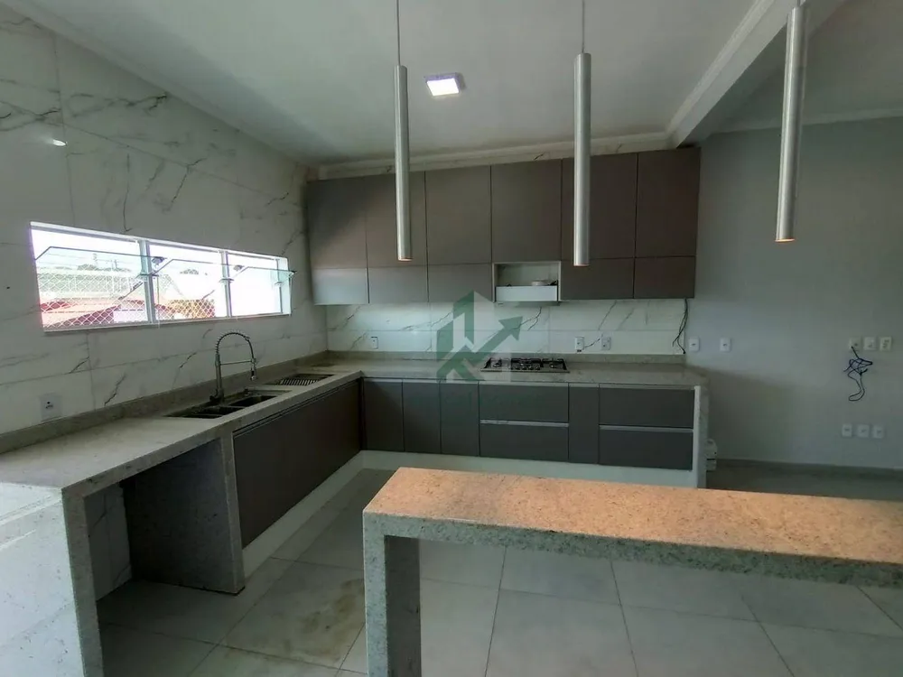 Casa, 3 quartos, 210 m² - Foto 12