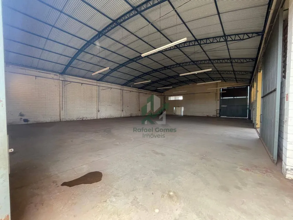 Depósito-Galpão, 768 m² - Foto 1