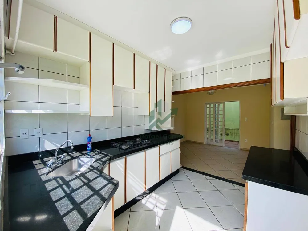 Casa, 3 quartos, 194 m² - Foto 6
