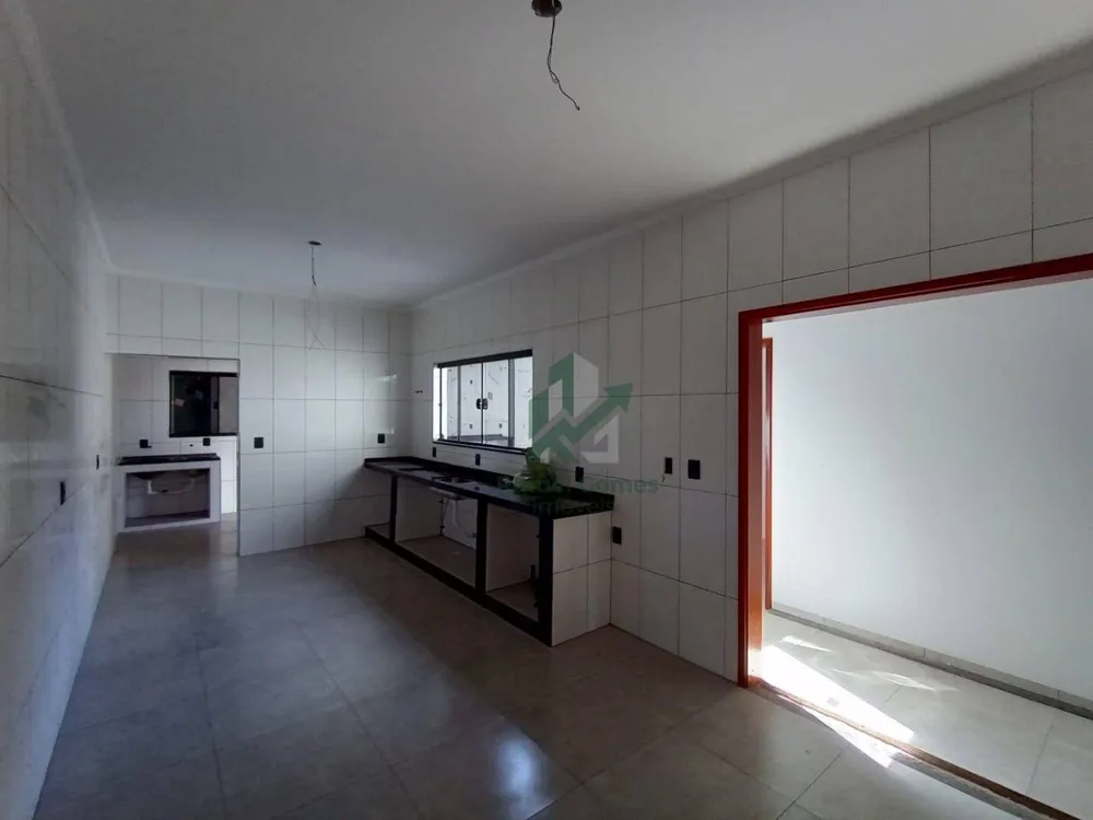 Casa, 3 quartos, 200 m² - Foto 4