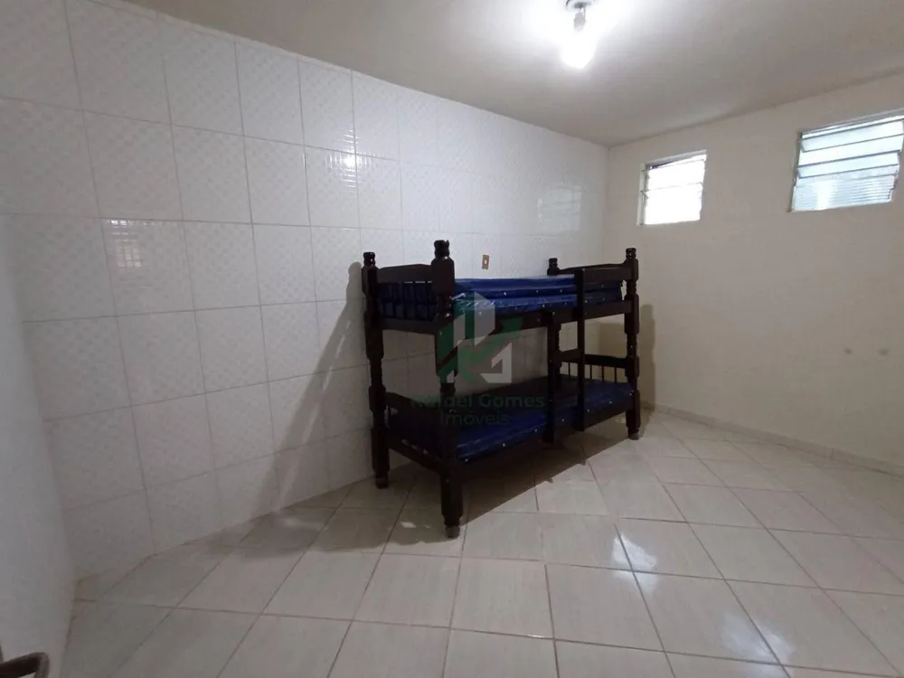 Chácara, 3 quartos, 1250 m² - Foto 1