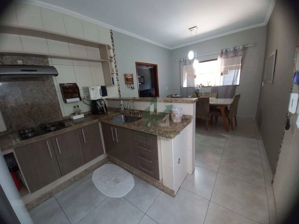 Casa, 3 quartos, 210 m² - Foto 5
