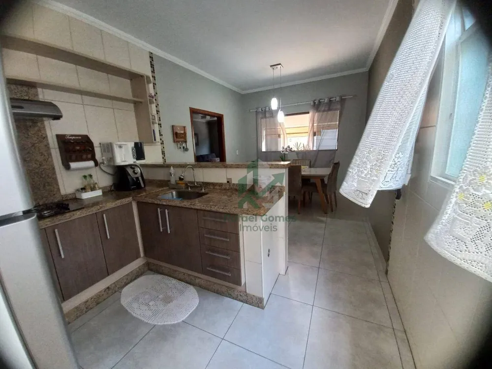 Casa, 3 quartos, 210 m² - Foto 4