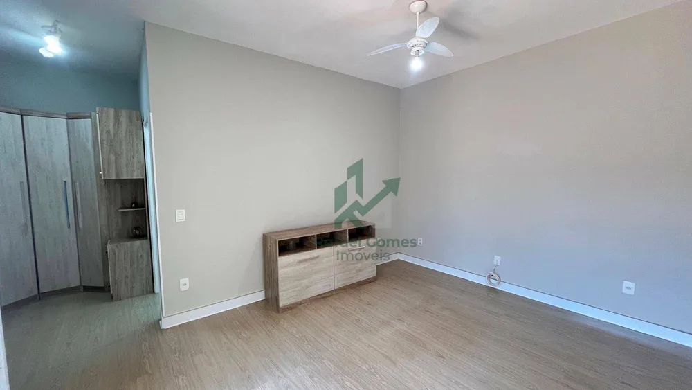 Casa, 3 quartos, 211 m² - Foto 2