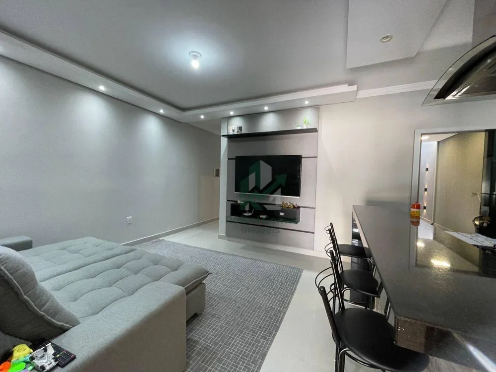 Casa, 2 quartos, 130 m² - Foto 1