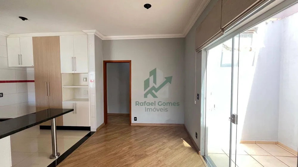 Casa, 3 quartos, 180 m² - Foto 1