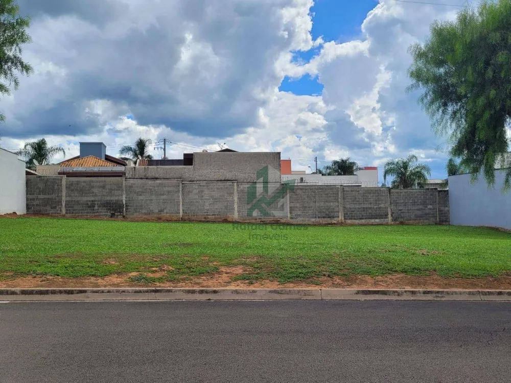 Loteamento e Condomínio, 321 m² - Foto 1