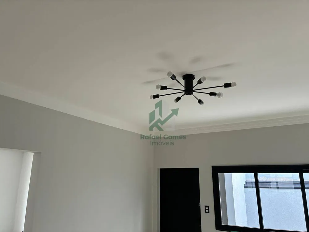 Casa, 3 quartos, 215 m² - Foto 2