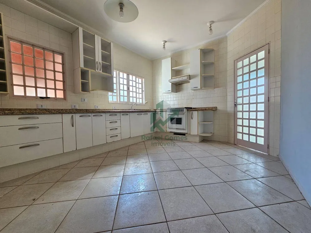 Casa, 3 quartos, 248 m² - Foto 4