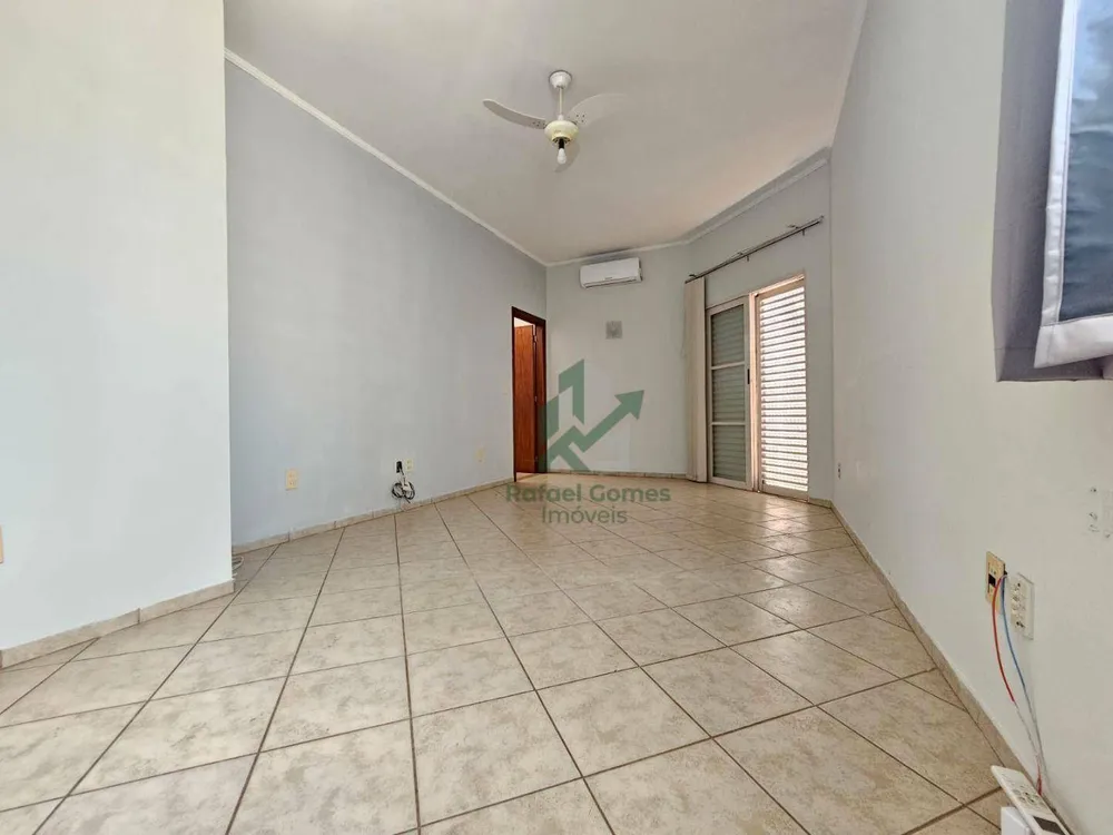 Casa, 3 quartos, 248 m² - Foto 8