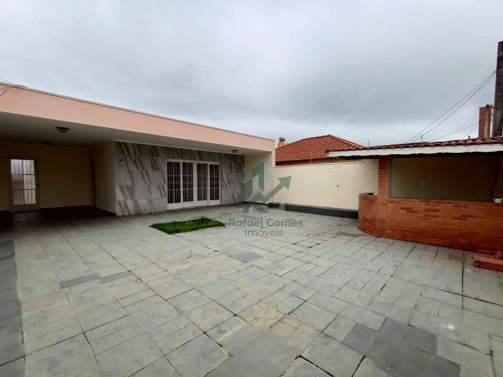 Casa, 3 quartos, 180 m² - Foto 1