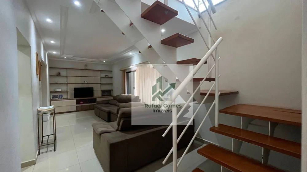 Casa, 3 quartos, 217 m² - Foto 2