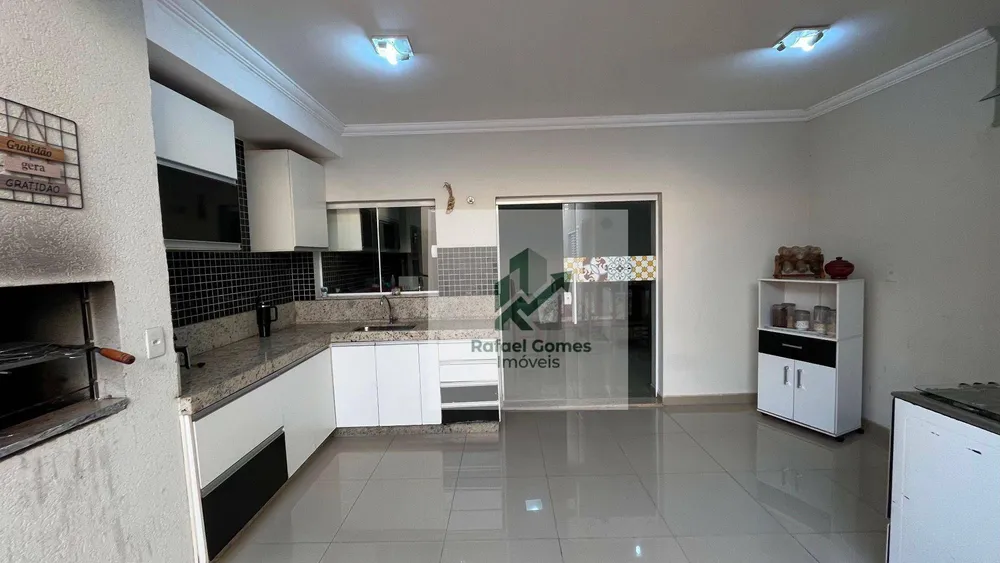 Casa, 3 quartos, 217 m² - Foto 8