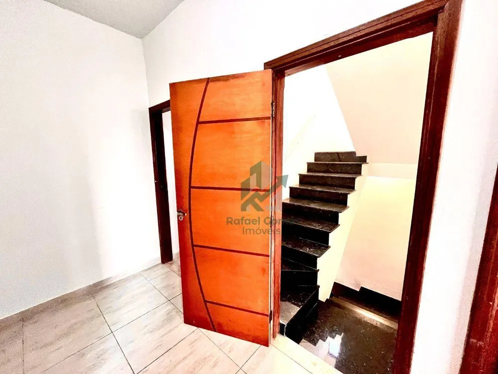 Casa, 4 quartos, 160 m² - Foto 1