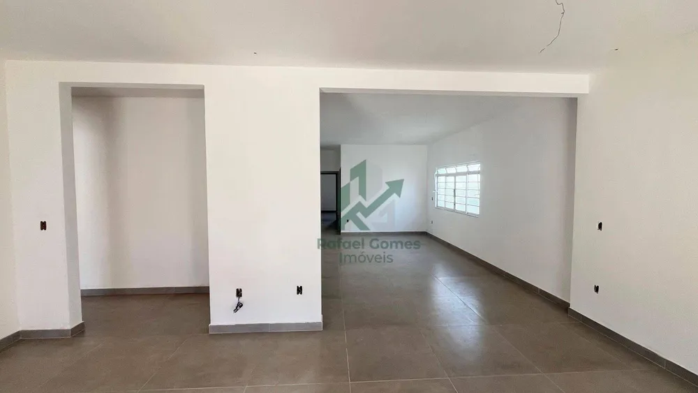 Casa, 3 quartos, 260 m² - Foto 1