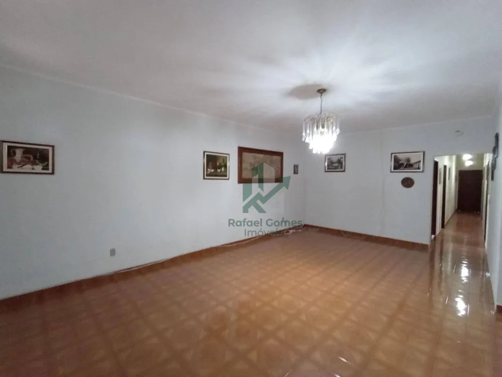 Casa, 3 quartos, 204 m² - Foto 1