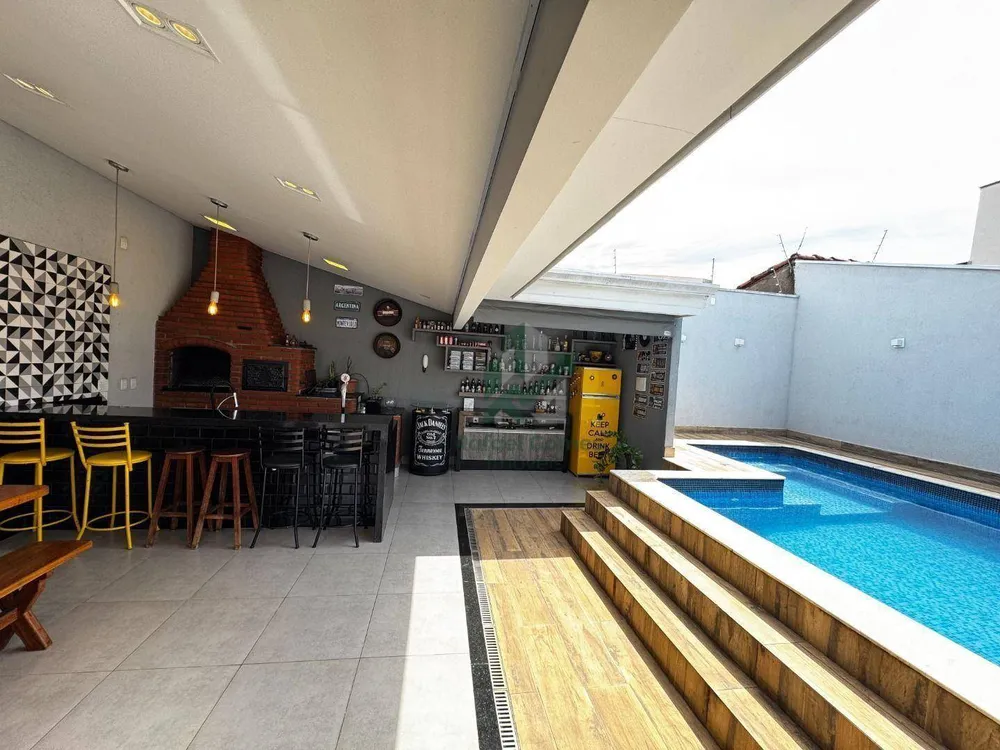 Casa, 3 quartos, 169 m² - Foto 2