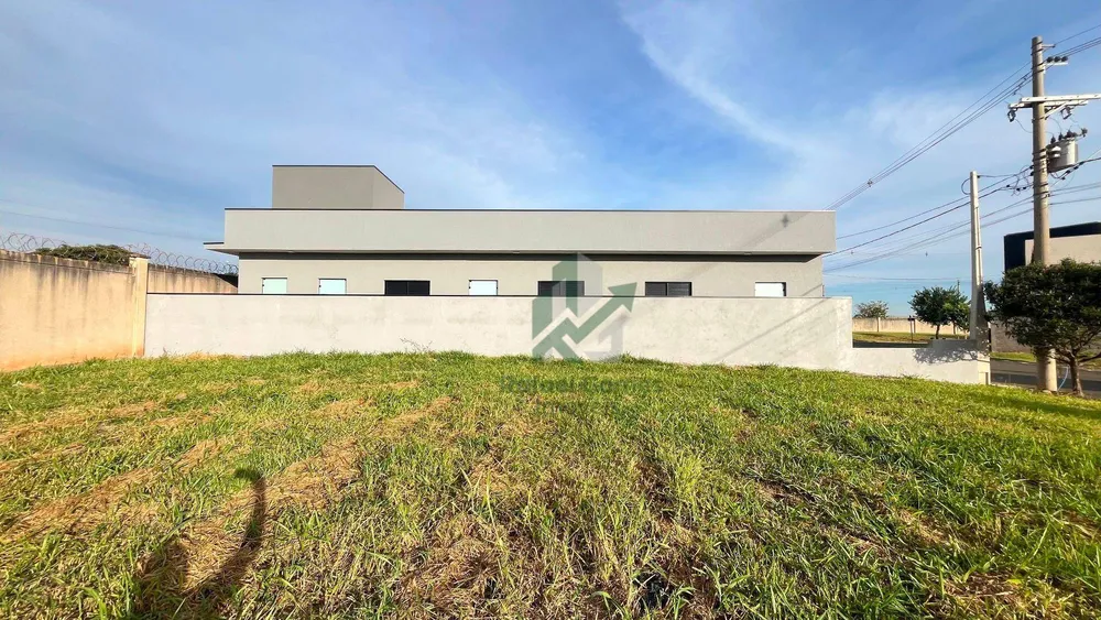 Loteamento e Condomínio, 300 m² - Foto 1