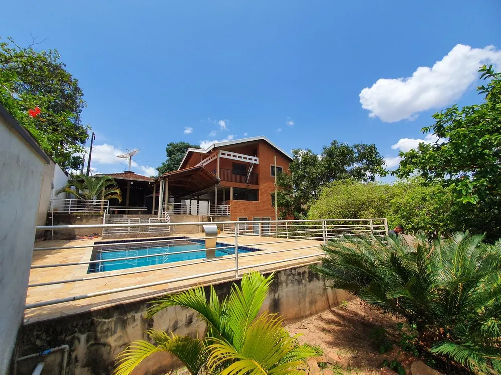 Chácara, 3 quartos, 1200 m² - Foto 1