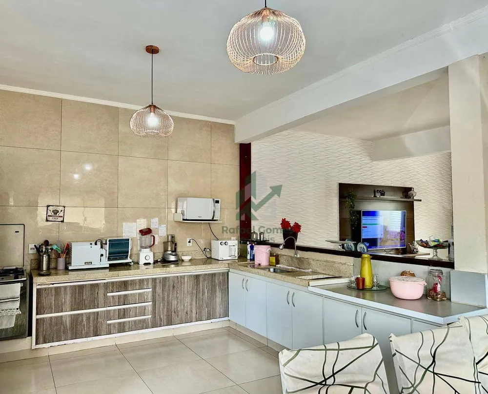 Casa, 2 quartos, 180 m² - Foto 2