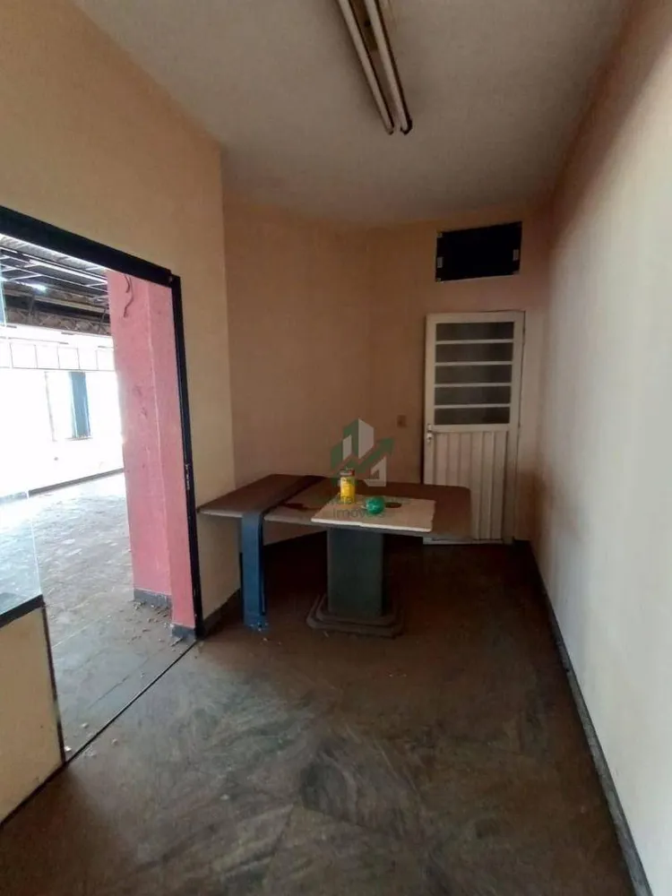 Loja-Salão, 260 m² - Foto 1